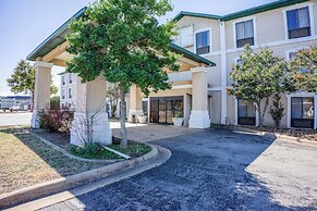 Ark Suites By OYO Jonesboro I-555