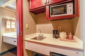 Ark Suites By OYO Jonesboro I-555