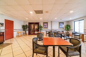 Ark Suites By OYO Jonesboro I-555