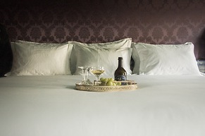 Pensão Amor Madam’s Lodge