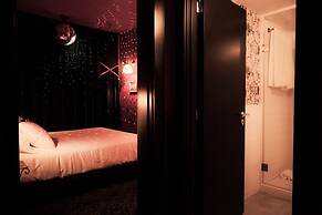 Pensão Amor Madam’s Lodge