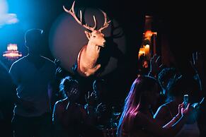 Pensão Amor Madam’s Lodge