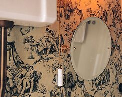 Pensão Amor Madam’s Lodge