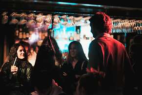 Pensão Amor Madam’s Lodge