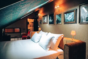 Pensão Amor Madam’s Lodge