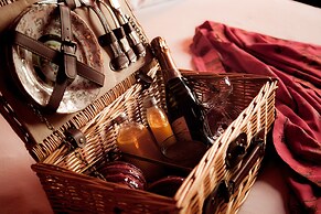 Pensão Amor Madam’s Lodge