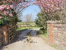 Wheatfield Lodge