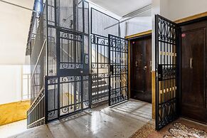 Irnerio Apartments - Blue Velvet by Wonderful Italy