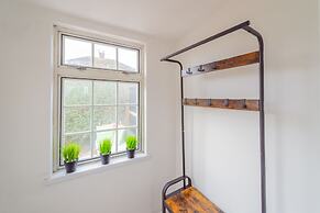 The Annexe, 25 Gorsehill Road