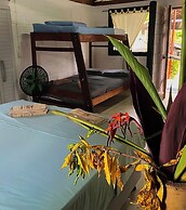Las Rocas Village Ecohotel
