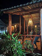Las Rocas Village Ecohotel