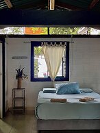 Las Rocas Village Ecohotel