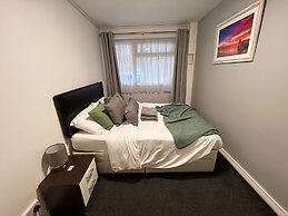 Beach Court Apartment