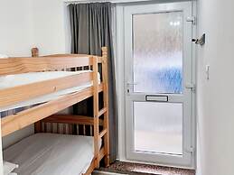 Beach Court Apartment