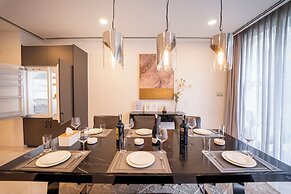 Serenity Luxury Private Pool Villas - Free One Way Airport Shuttle