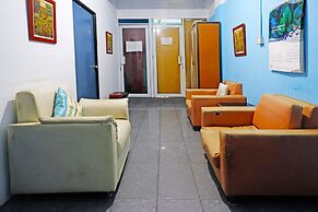 SPOT ON 91591 Rafika Homestay SyariahNearTempat Makan Pagi Sore Nohil