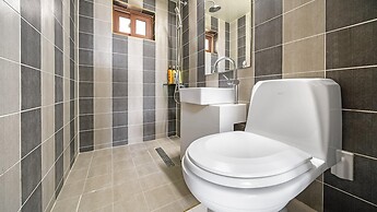 Geojedo Pilos Ocean View Pension