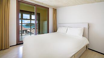 Geojedo Pilos Ocean View Pension