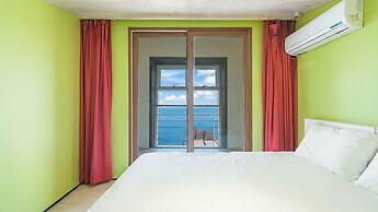 Geojedo Pilos Ocean View Pension