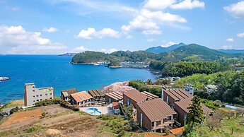 Geojedo Pilos Ocean View Pension