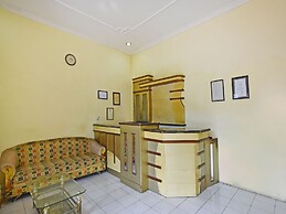 OYO 3722 Hotel Mutiara