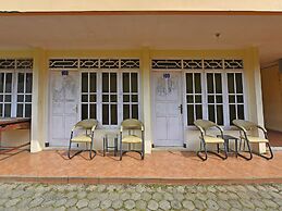 OYO 3722 Hotel Mutiara