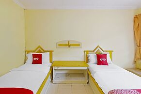 OYO 3722 Hotel Mutiara