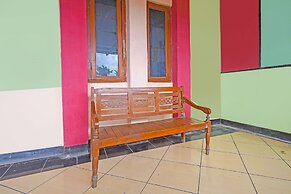 SPOT ON 91783 Urban Syariah ResidenceNearGOR Pandawa Lima