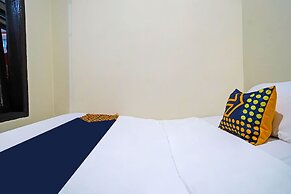 SPOT ON 91783 Urban Syariah ResidenceNearGOR Pandawa Lima