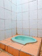 SPOT ON 91783 Urban Syariah ResidenceNearGOR Pandawa Lima