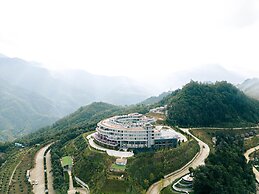 Lady Hill Sapa Resort
