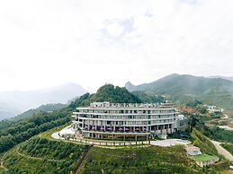Lady Hill Sapa Resort