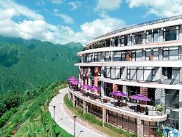 Lady Hill Sapa Resort