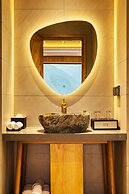 Lady Hill Sapa Resort