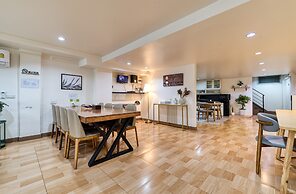 Bangkok Watergate Townhouse