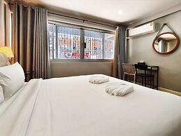 Bangkok Watergate Townhouse