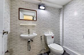 Bangkok Watergate Townhouse