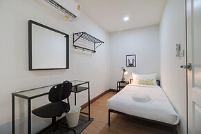 Bangkok Watergate Townhouse