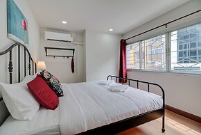 Bangkok Watergate Townhouse