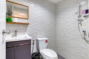 Bangkok Watergate Townhouse