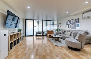 Bangkok Watergate Townhouse