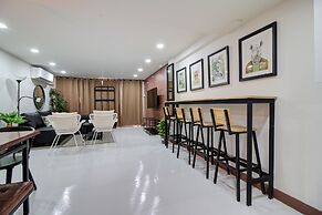 Bangkok Watergate Townhouse