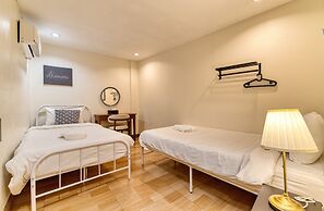 Bangkok Watergate Townhouse