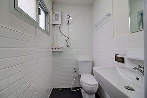 Bangkok Watergate Townhouse