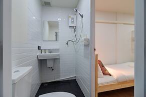 Bangkok Watergate Townhouse