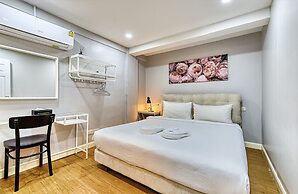 Bangkok Watergate Townhouse