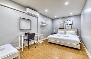 Bangkok Watergate Townhouse