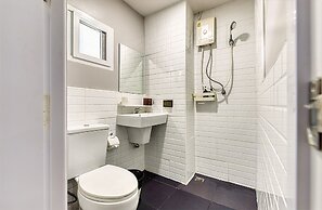 Bangkok Watergate Townhouse