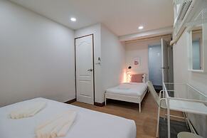 Bangkok Watergate Townhouse