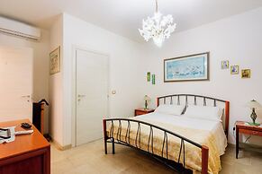 3277 Guest House Eleonora - Camera Matrimoniale by Barbarhouse